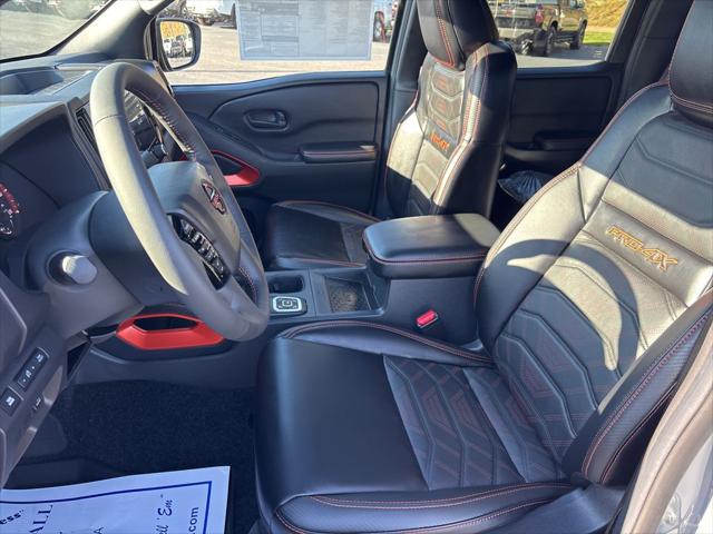 2026 Nissan Frontier Crew Cab PRO-4X 4x4