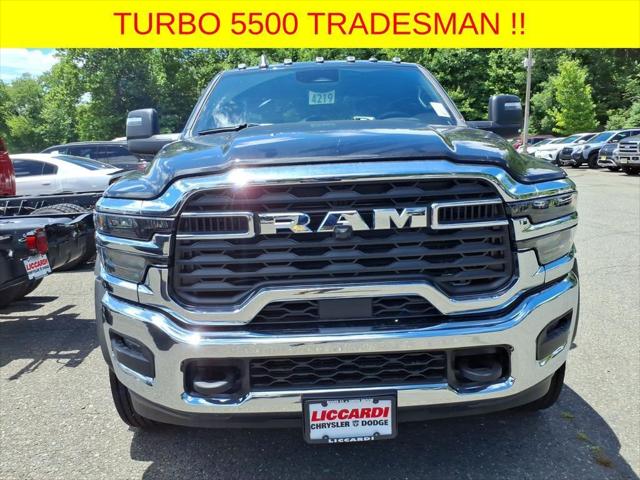 2026 RAM 5500 Chassis RAM 5500 TRADESMAN CHASSIS CREW CAB 4X4 84 CA