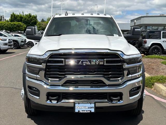 2026 RAM 5500 Chassis RAM 5500 TRADESMAN CHASSIS CREW CAB 4X4 84 CA