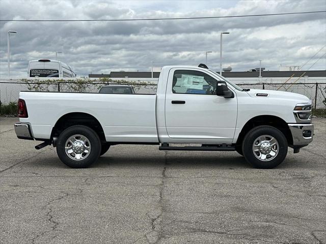 2026 RAM Ram 3500 RAM 3500 TRADESMAN REGULAR CAB 4X4 8 BOX