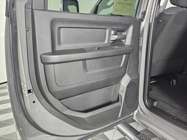 2026 Ram 2500 Black Express Crew Cab 4x4 8" Box