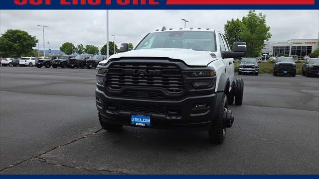 2026 RAM 5500 Chassis RAM 5500 TRADESMAN CHASSIS CREW CAB 4X4 60 CA