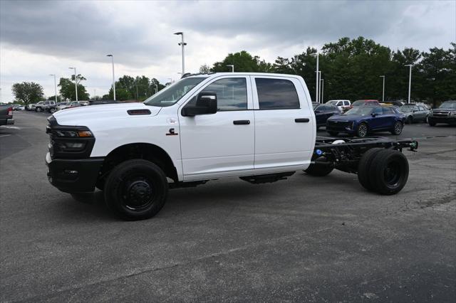 2026 RAM Ram 3500 Chassis Cab RAM 3500 TRADESMAN CREW CAB CHASSIS 4X4 60 CA