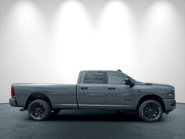 2026 Ram 3500 Big Horn Crew Cab 4x4 8' Box