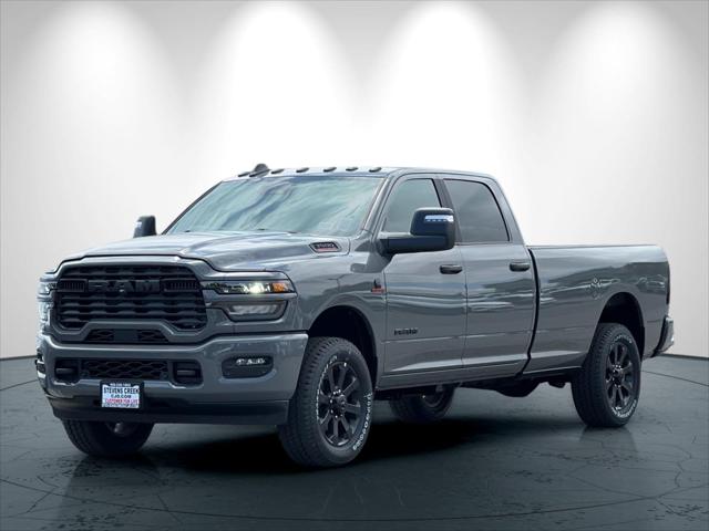 2026 Ram 3500 Big Horn Crew Cab 4x4 8' Box