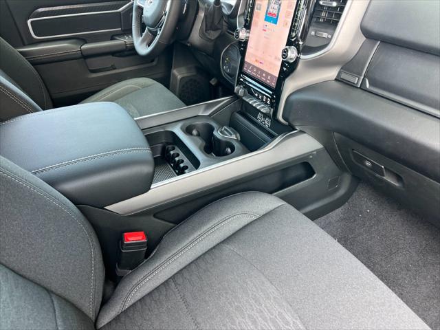 2026 Ram 3500 Big Horn Crew Cab 4x4 8' Box