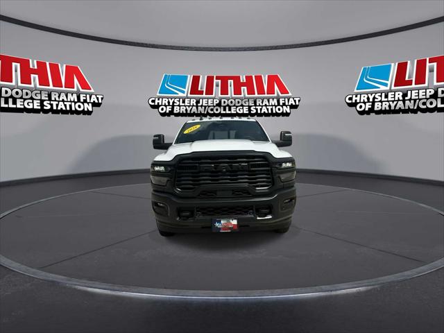 2026 RAM Ram 3500 RAM 3500 TRADESMAN CREW CAB 4X4 8 BOX