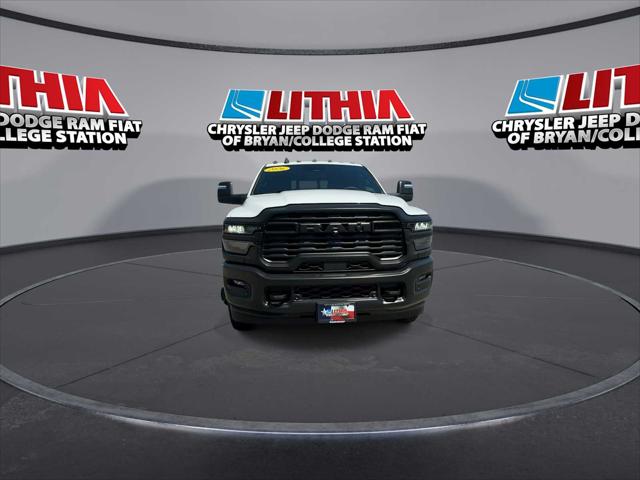 2026 RAM Ram 3500 RAM 3500 TRADESMAN CREW CAB 4X4 8 BOX