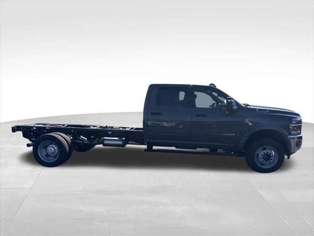 2026 RAM Ram 5500 Chassis Cab RAM 5500 BIG HORN CHASSIS CREW CAB 4X4 84 CA