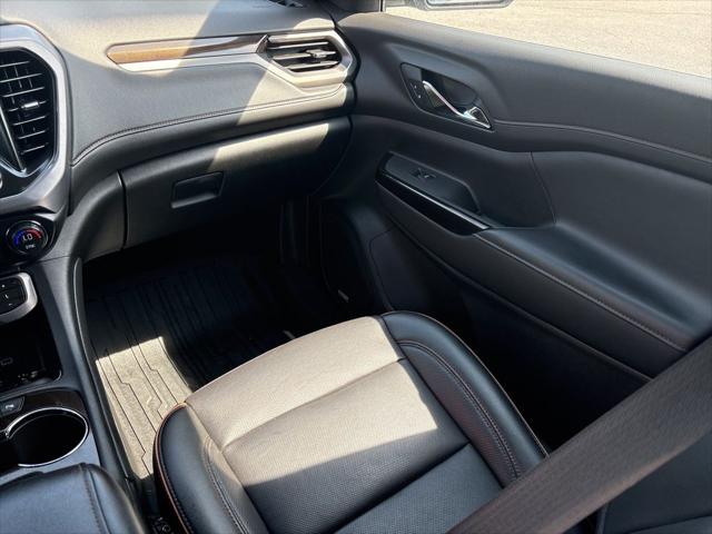 2021 GMC Acadia AWD AT4