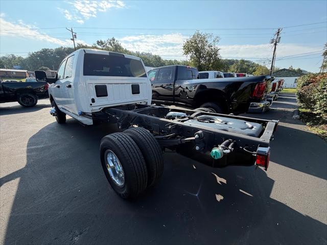 2026 RAM 3500 Chassis RAM 3500 TRADESMAN CREW CAB CHASSIS 4X4 60 CA
