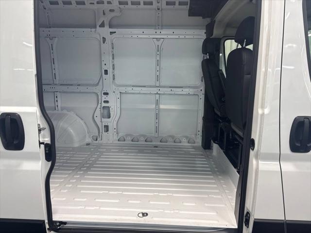 2026 Ram ProMaster Cargo Van Tradesman High Roof 136" WB w/Pass Seat