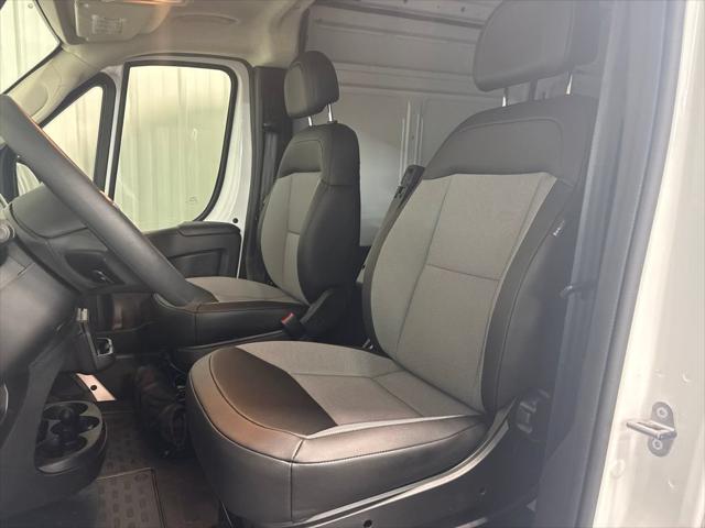 2026 Ram ProMaster Cargo Van Tradesman High Roof 136" WB w/Pass Seat