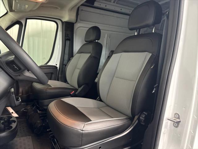2026 Ram ProMaster 2500 Cargo Van Tradesman High Roof 159 WB w/Pass Seat