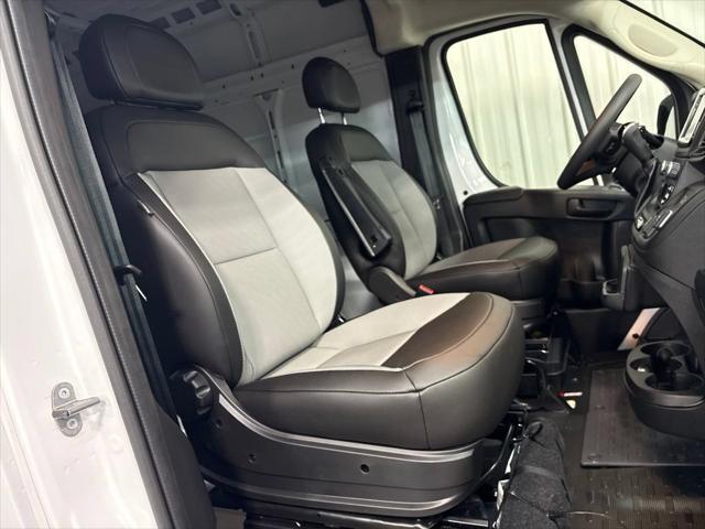 2026 Ram ProMaster 2500 Cargo Van Tradesman High Roof 159 WB w/Pass Seat