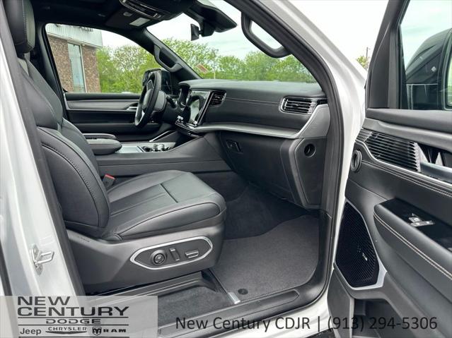2026 Jeep Grand Wagoneer Limited Altitude 4x4