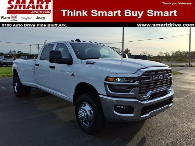 2026 RAM Ram 3500 RAM 3500 TRADESMAN CREW CAB 4X4 8 BOX