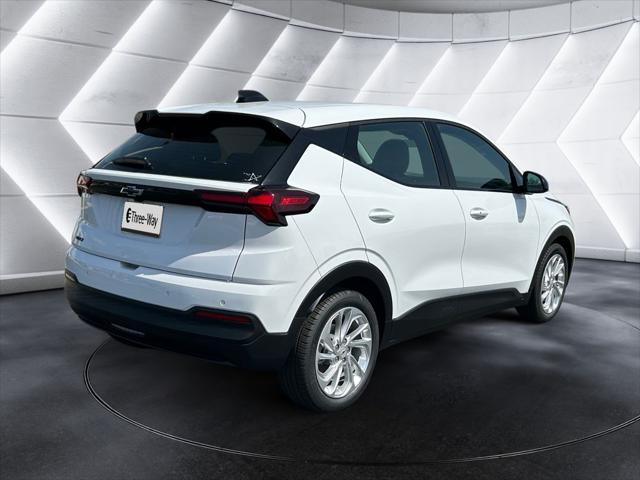2027 Chevrolet Bolt LT FWD