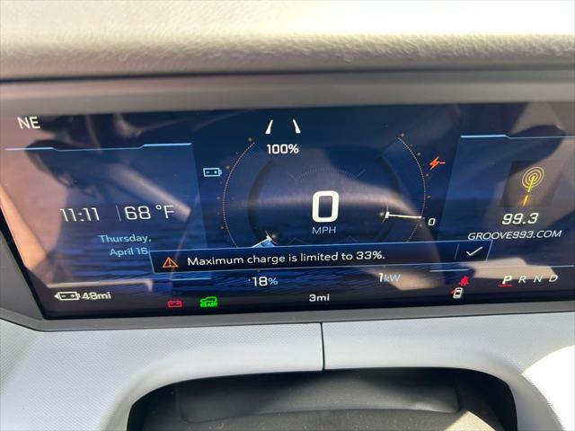 2027 Chevrolet Bolt LT FWD
