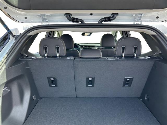 2027 Chevrolet Bolt LT FWD