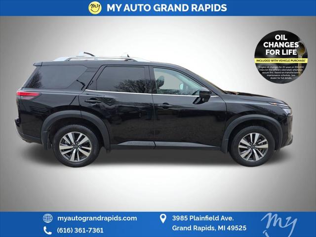 2023 Nissan Pathfinder SL 4WD
