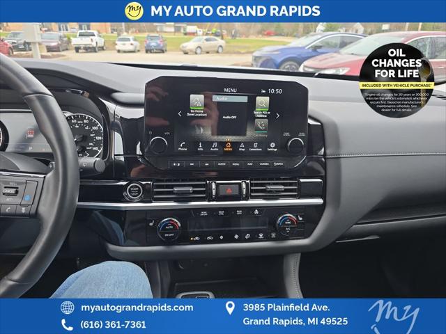 2023 Nissan Pathfinder SL 4WD