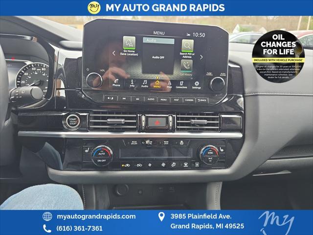2023 Nissan Pathfinder SL 4WD