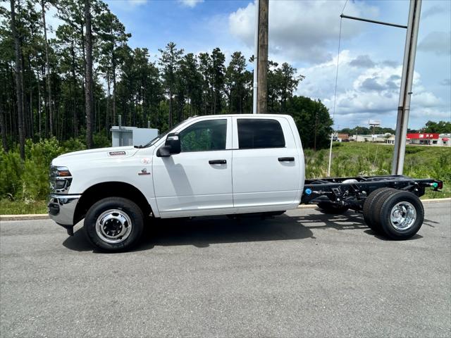 2026 RAM Ram 3500 Chassis Cab RAM 3500 TRADESMAN CREW CAB CHASSIS 4X4 60 CA