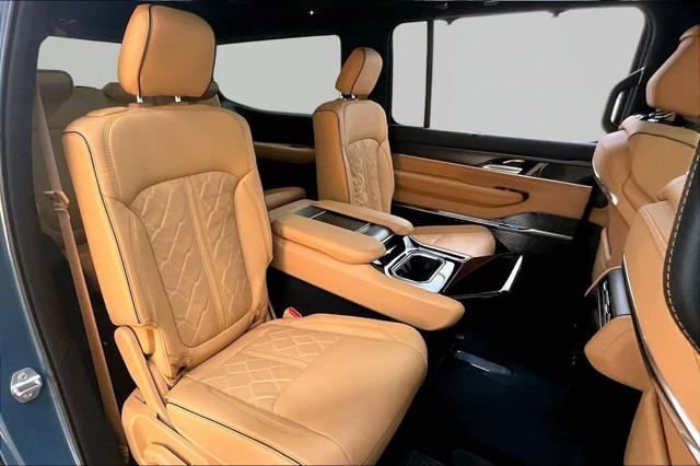 2026 Jeep Grand Wagoneer Summit Reserve 4x4