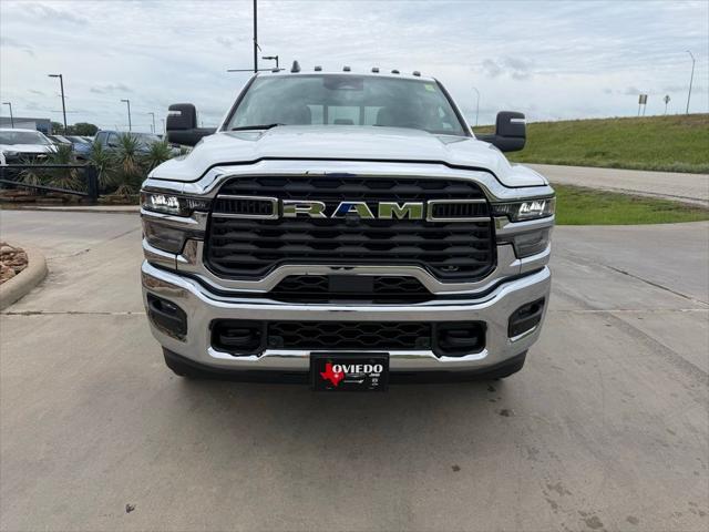 2026 RAM Ram 3500 RAM 3500 TRADESMAN CREW CAB 4X4 8 BOX