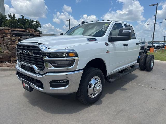 2026 RAM 3500 Chassis RAM 3500 TRADESMAN CREW CAB CHASSIS 4X4 60 CA