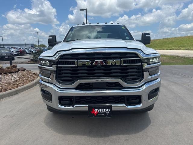 2026 RAM 3500 Chassis RAM 3500 TRADESMAN CREW CAB CHASSIS 4X4 60 CA