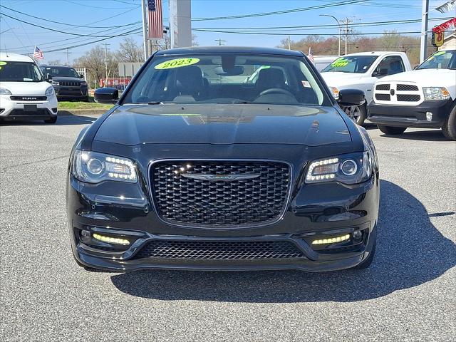 2023 Chrysler 300 Touring L 2023 Chrysler 300 Touring L