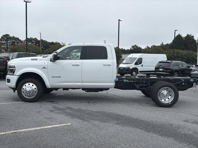 2026 RAM 5500 Chassis RAM 5500 BIG HORN CHASSIS CREW CAB 4X4 60 CA