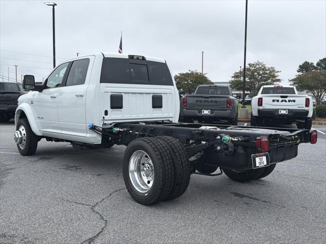 2026 RAM 5500 Chassis RAM 5500 BIG HORN CHASSIS CREW CAB 4X4 60 CA