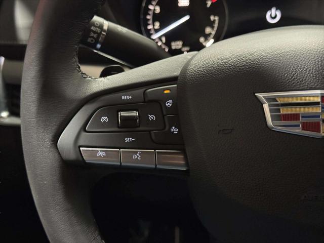 2023 Cadillac XT4 Premium Luxury