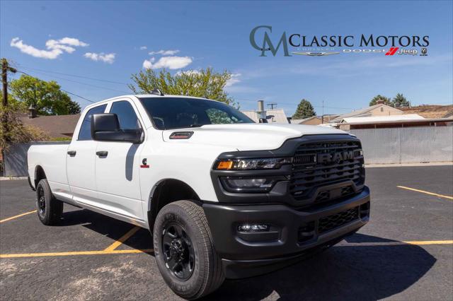 2026 RAM Ram 3500 RAM 3500 TRADESMAN CREW CAB 4X4 8 BOX