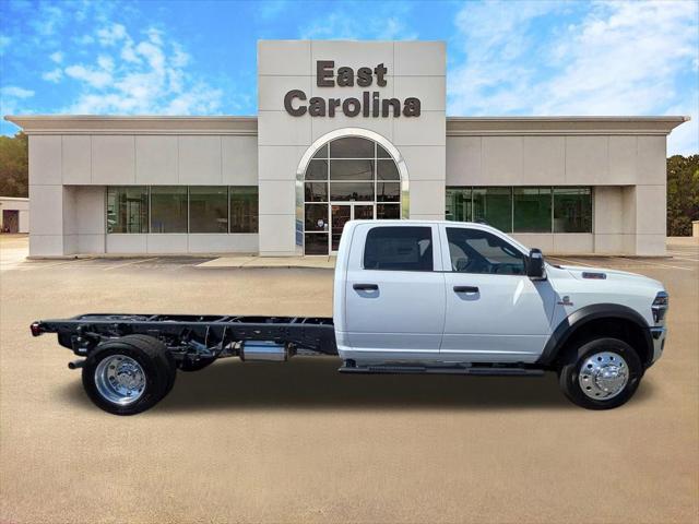 2026 RAM 5500 Chassis RAM 5500 TRADESMAN CHASSIS CREW CAB 4X4 84 CA