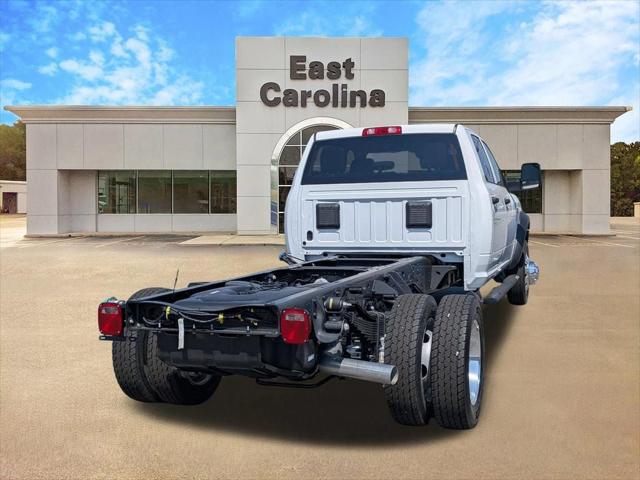 2026 RAM 5500 Chassis RAM 5500 TRADESMAN CHASSIS CREW CAB 4X4 84 CA