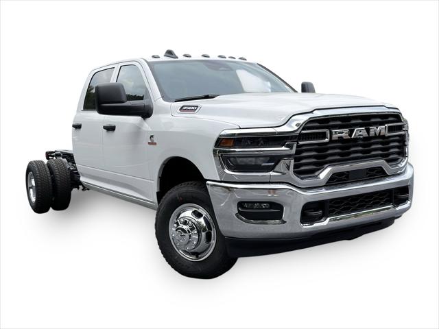 2026 RAM 3500 Chassis RAM 3500 TRADESMAN CREW CAB CHASSIS 4X4 60 CA