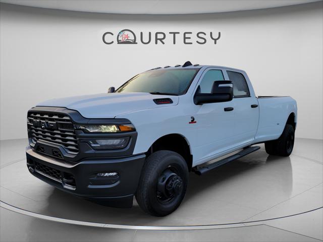 2026 RAM Ram 3500 RAM 3500 TRADESMAN CREW CAB 4X4 8 BOX