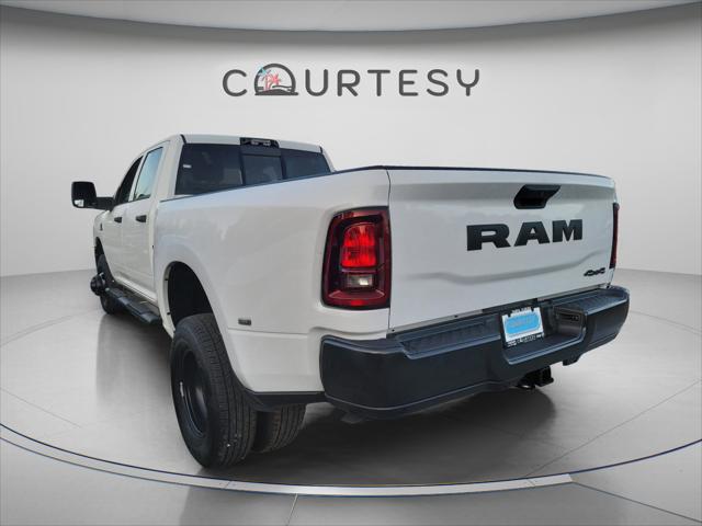 2026 RAM Ram 3500 RAM 3500 TRADESMAN CREW CAB 4X4 8 BOX