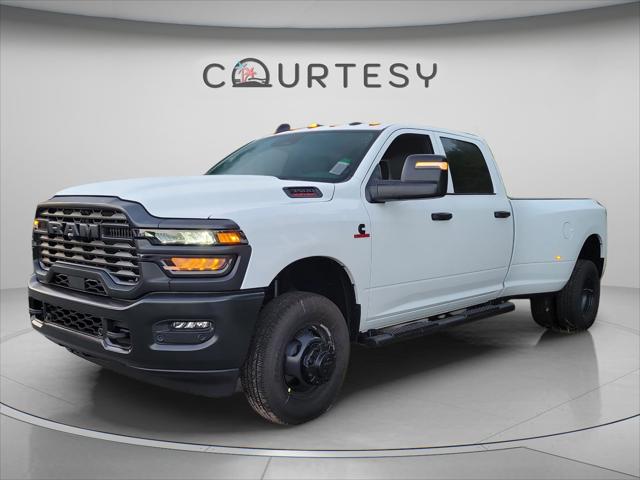 2026 RAM Ram 3500 RAM 3500 TRADESMAN CREW CAB 4X4 8 BOX