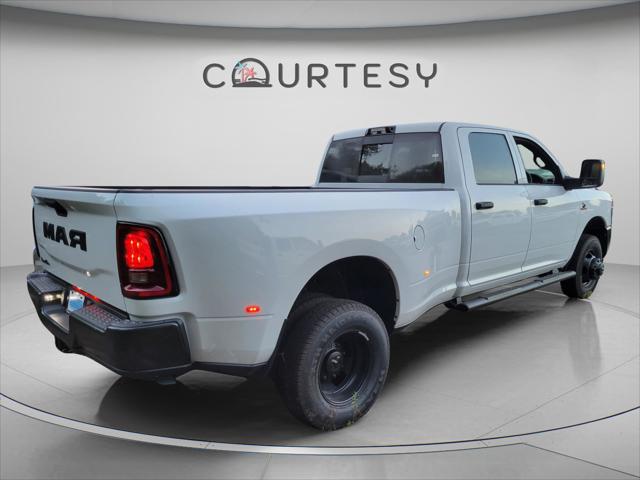 2026 RAM Ram 3500 RAM 3500 TRADESMAN CREW CAB 4X4 8 BOX