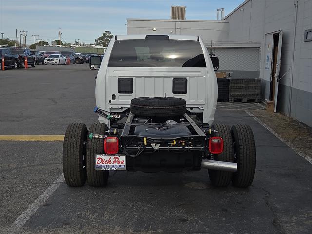 2026 RAM 3500 Chassis RAM 3500 TRADESMAN CREW CAB CHASSIS 4X4 60 CA 2026 RAM 3500 Chassis RAM 3500 TRADESMAN CREW CAB CHASSIS 4X4 60 CA