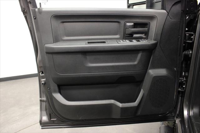 2026 Ram 2500 Black Express Crew Cab 4x4 6'4" Box