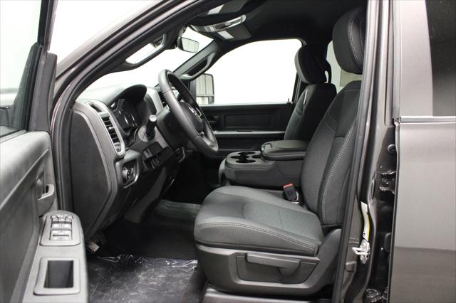 2026 Ram 2500 Black Express Crew Cab 4x4 6'4" Box
