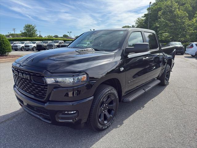 2026 RAM Ram 1500 RAM 1500 EXPRESS CREW CAB 4X4 57 BOX