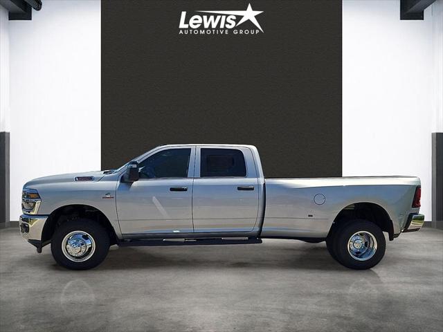 2026 Ram 3500 Tradesman Crew Cab 4x4 8' Box