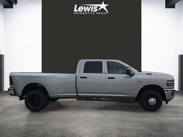 2026 Ram 3500 Tradesman Crew Cab 4x4 8' Box